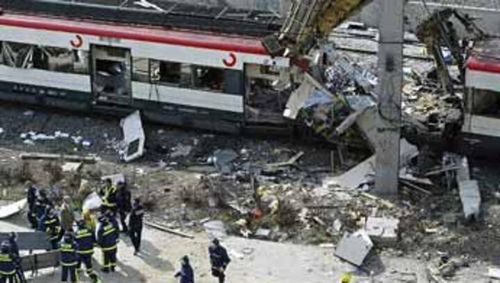 MikelMunis's tweet photo. @oscar_puente_ Si les escandaliza un accidente de tren y vienen a soltar su odio contra el ministro miren está foto y vayanse a la mierda.
Dején trabajar y callense la puta boca.
Solidaridad conas víctimas y sus familiares. https://t.co/LuqzeAFHFw