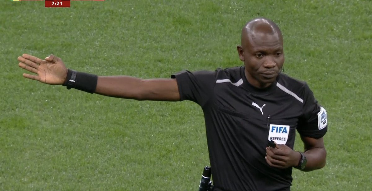 WinsLFC's tweet photo. If a game is handled unfairly… 😡
If the REFEREE bends the game.
Then have the courage to walk away.

Referees shouldn’t be the headline.
Players should decide the story 💯

Senegal just saved football, not just AFCON.

@premierleague will be next.
The corruption there is 😭😭 https://t.co/1IwftGDcYz