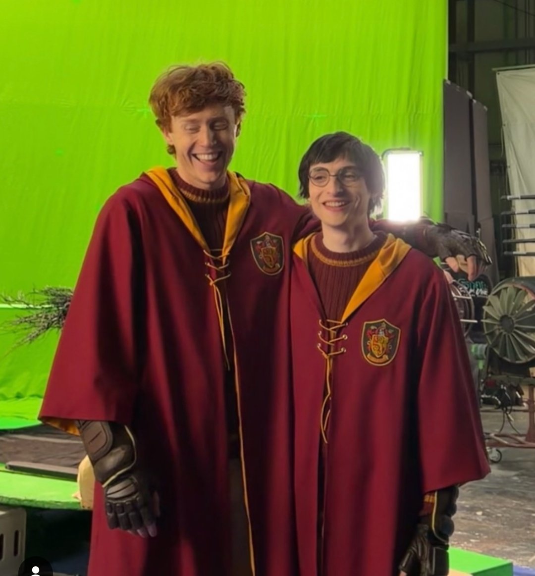 taemisli's tweet image. i have no concept of finns height at all