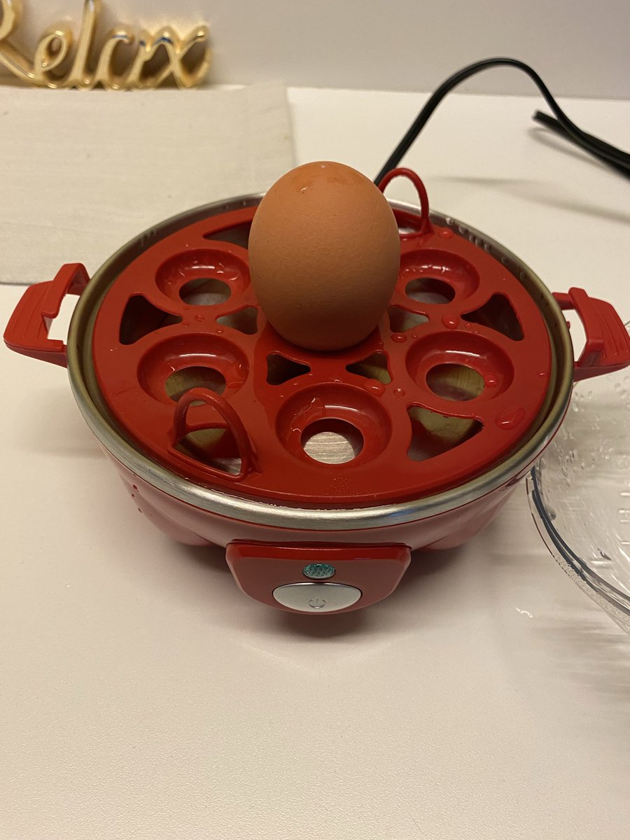 EllesReport's tweet image. Tried the savory girl snack plate and this was how it turned out.  I love the aesthetic and it was yummy. This egg cooker from @amazon makes great eggs. #twittersupperclub