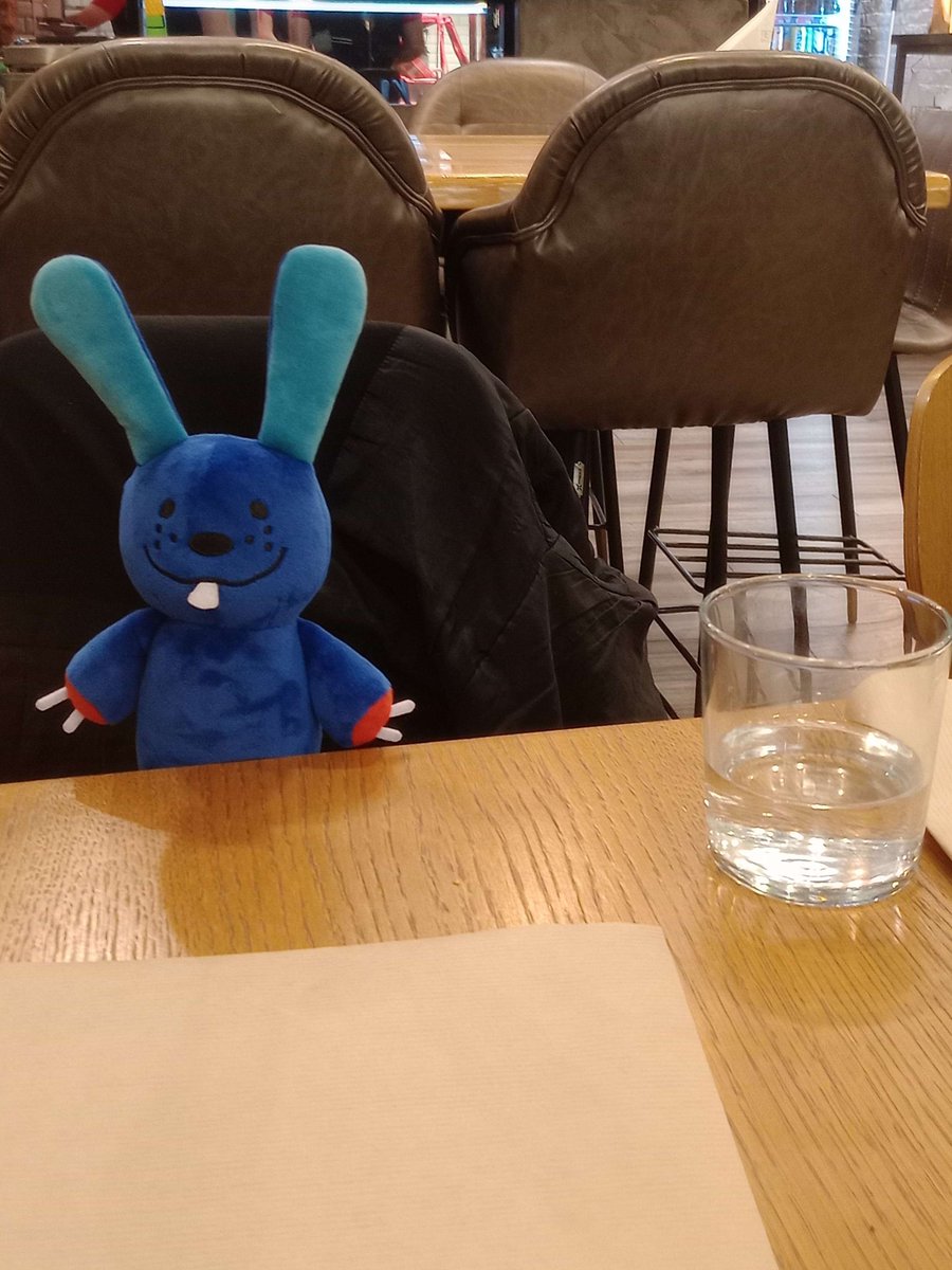 GeorgeLifo's tweet photo. First date, kinda nervous #Shipwrecked64 https://t.co/VUUTODh3DN