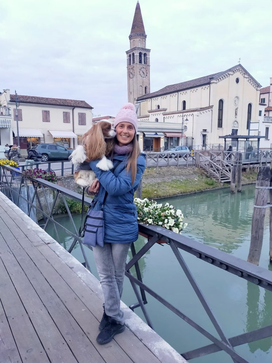 dolceSally's tweet photo. The blessing of the animals in front of our church on the day of Saint Anthony Abbot (the 17th of January) ⛪️🪄✨🐶🐱🐰🐹🐠🐢🐄🐎🐖
ps: I also got a pic with Don Cristiano the priest! 🤩
#SaintAnthonyAbbot #AnimalBlessing
#SantAntonioAbate (part 2) https://t.co/NlXU8eEVi9