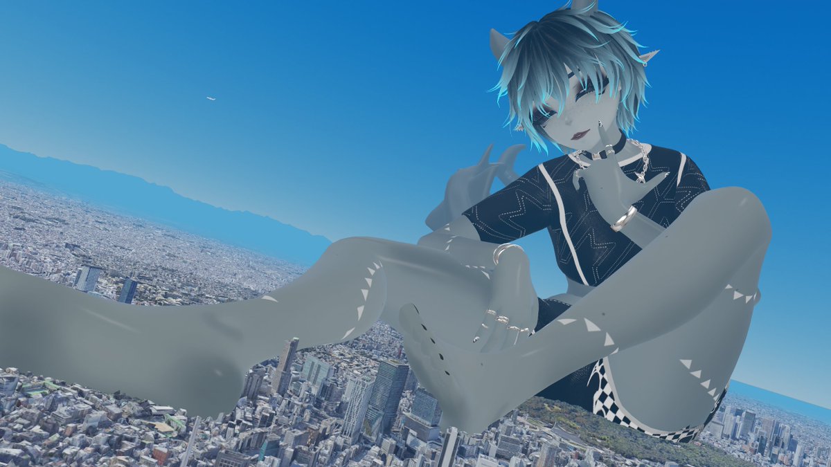 Massive shark on land~!
#giantfemboy