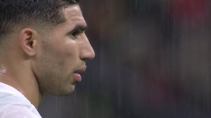 MegaPSG_'s tweet image. Une Can qu’il ne devait même pas jouer, il a tout fait pour revenir et aider son peuple.

Légendaire Hakimi, capitaine exemplaire, joueur exemplaire. 

Une COUPE DU MONDE t’attend Capi. ❤️💙🇲🇦