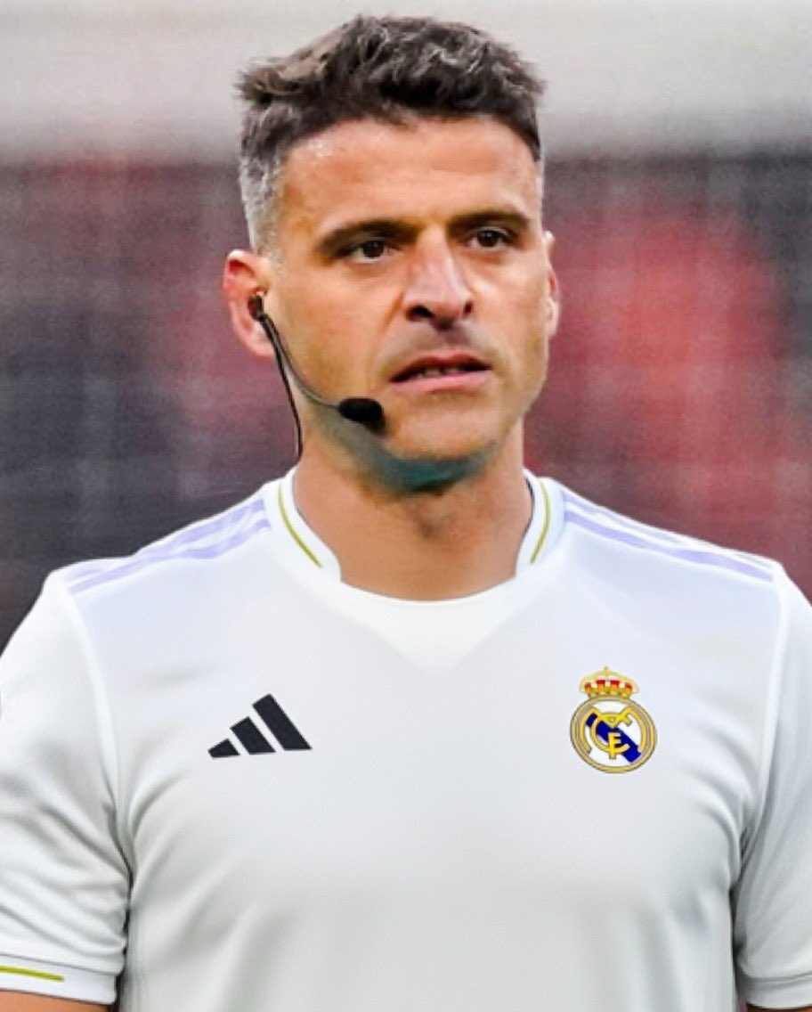 SortizMolina's tweet image. El Madrid se refuerza en el mercado invernal. Es la décima etapa de Gil Manzano como madridista. Su debut se ha saldado con un partidazo en Anoeta #RealSociedadBarça