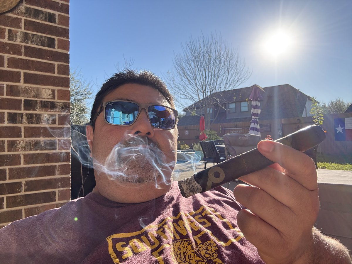 Rick (@lagranhoja) on Twitter photo 