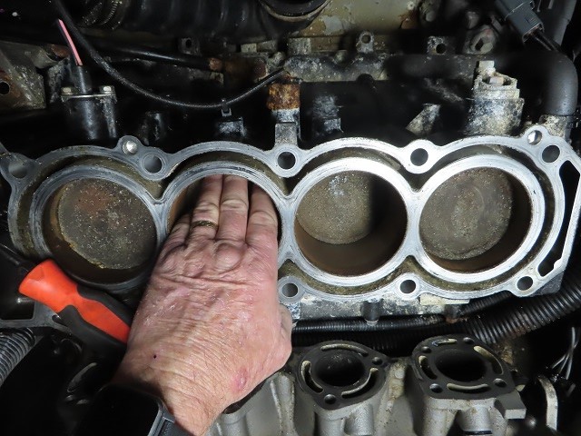 DavisCoLtd's tweet image. Surface rust found on pistons and cylinder walls during engine teardown.

Internal inspections often tell the real story.

📞 800-223-8816 | daviscoltd.com

#MarineSurvey #EngineDamage #DavisCoLTD