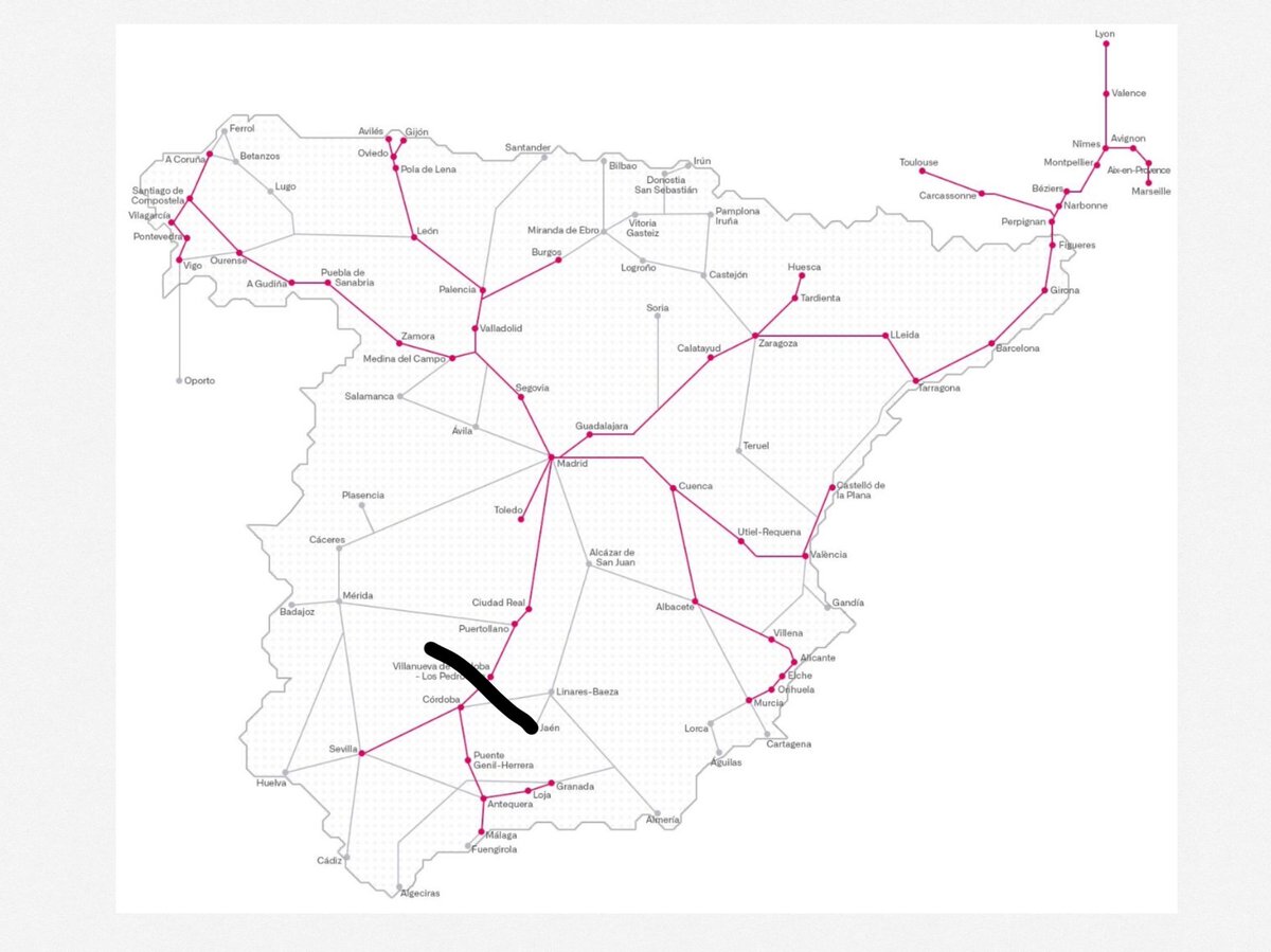 RuralxData's tweet photo. Esto es lo que pasa cuando tienes una red centralista. Toda Andalucía incomunicada https://t.co/RddfFuN9q4