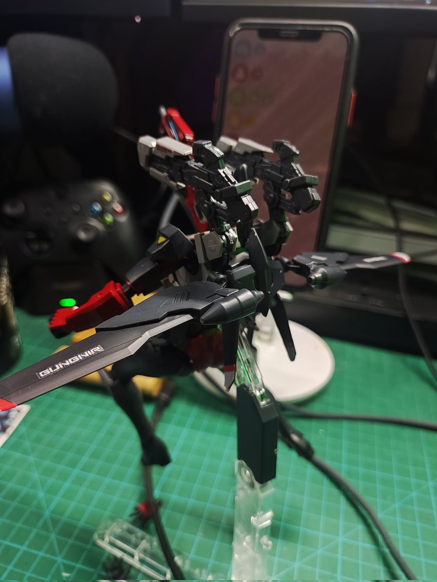 TakashiWahrkeit's tweet photo. Another Sunday another model assembled. #aceforce #banda https://t.co/wdHrfIcDhG