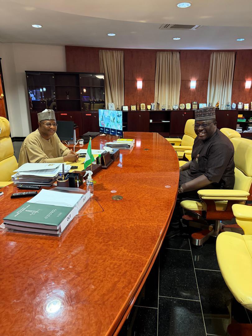Mamman__Lagos's tweet photo. In continuation of his strategic engagements with major stakeholders of the APC and aspirants , His Excellency Sen. Uba Sani today held a meeting with a Kaduna Central Senatorial aspirant, Hon. Yerima Shettima towards strengthening the party before the electioneering process. The meeting was facilitated by my humble self, The Commissioner for Local Government and chieftancy Affairs