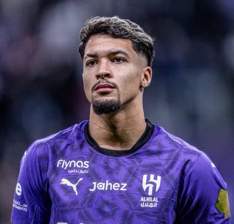 متصدرين النخبة ودوري روشن
لكن الفريق يحتاج ( مهاجمين )
بدل كايو وماركوس ….
الهلال فريق فخم يحتاج مهاجم فخم