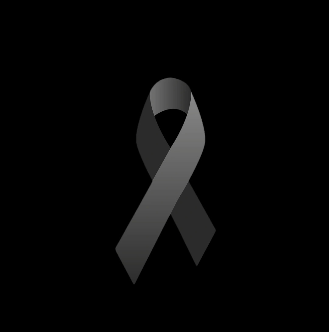 entro_banda's tweet image. El compañero maquinista de renfe ha fallecido. Descanse en paz. Mucho ánimo a sus familiares y amigos. 
Día duro y triste para todos los ferroviarios