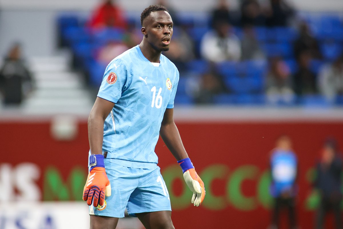 ActuFoot_'s tweet image. 🚨🚨 Édouard Mendy 🇸🇳 : « 𝗟𝗘 𝗙𝗢𝗢𝗧𝗕𝗔𝗟𝗟 𝗔 𝗚𝗔𝗚𝗡𝗘́. 𝗟𝗘 𝗙𝗢𝗢𝗧𝗕𝗔𝗟𝗟 𝗔 𝗘́𝗧𝗘́ 𝗖𝗘́𝗟𝗘́𝗕𝗥𝗘́.

On avait juste le ballon et nos armes, et on a répondu de la meilleure des manières. 

Le penalty de Brahim Diaz, un arrangement ? 𝗜𝗟 𝗩𝗢𝗨𝗟𝗔𝗜𝗧…