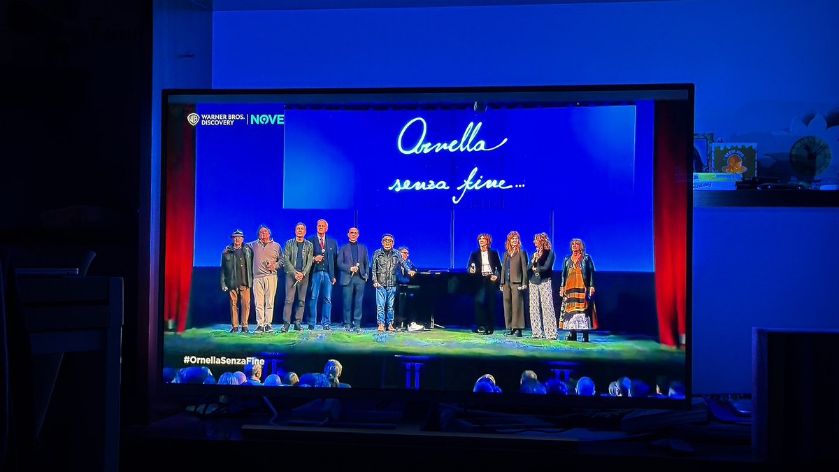 E quando pensi che le sorprese siano finite…eccone un’altra 
#ctcf #OrnellaSenzaFine #chetempochefa