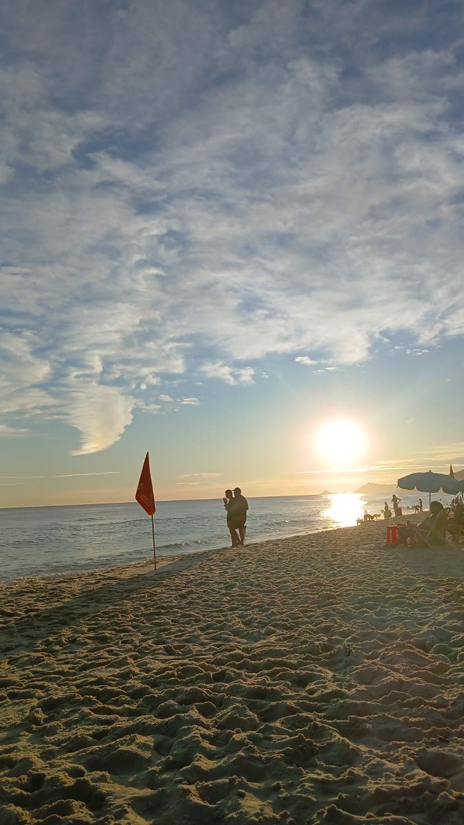 A beleza rara de um por do sol na cidade maravilhosa