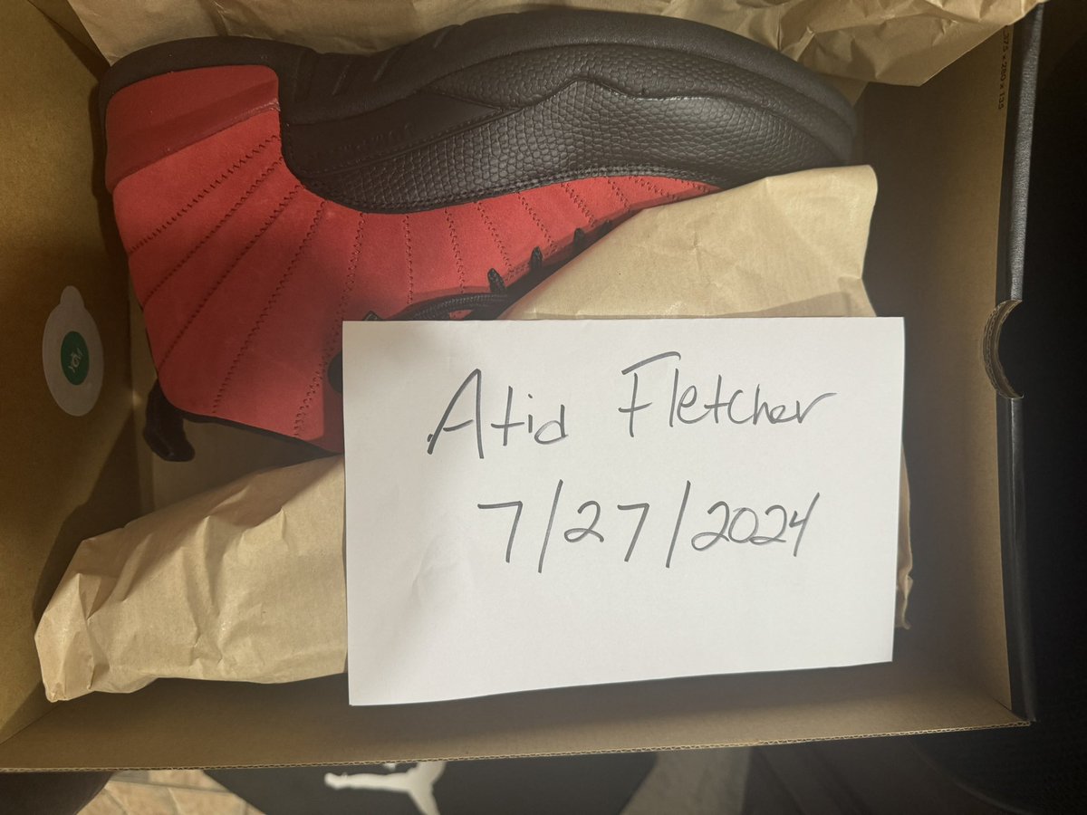 83Atia's tweet photo. @SellKicksSunday Air Jordan 12 DS Sz 13 reverse flu games 300.00 shipped https://t.co/R4e9E1rSjk