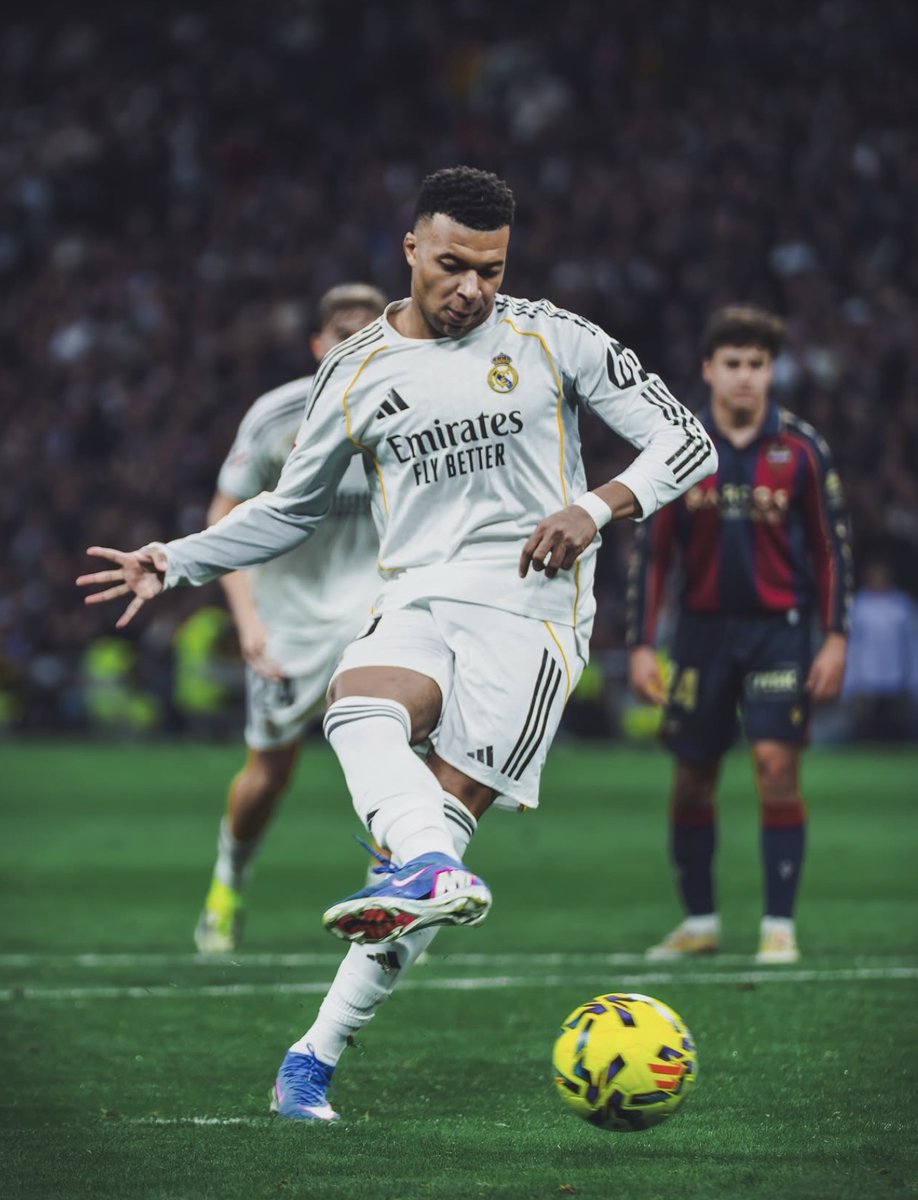 🚨 BREAKING: Real Madrid will be La Liga champions if they win all of their remaining 18 games.