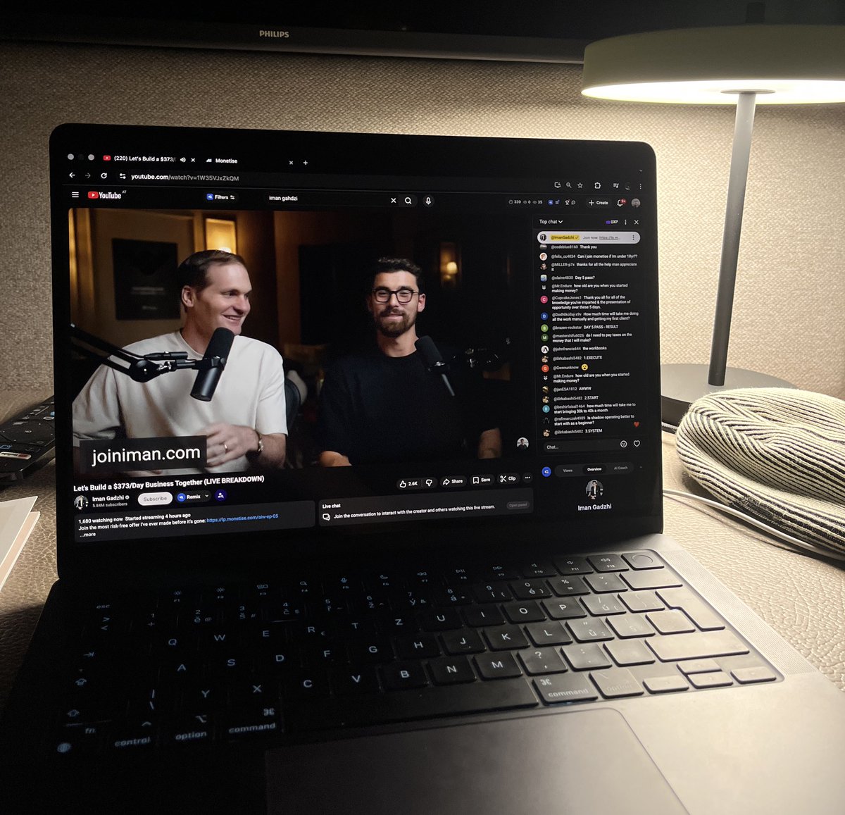 nguyentomyy's tweet image. iman and jason are running one of the best webinar funnels I’ve ever seen

they prolly made millions in a day

i’ve funnel hacked his entire strategy including his exact ads

if you want me to send that over to you for free

repost and comment the word “iman”