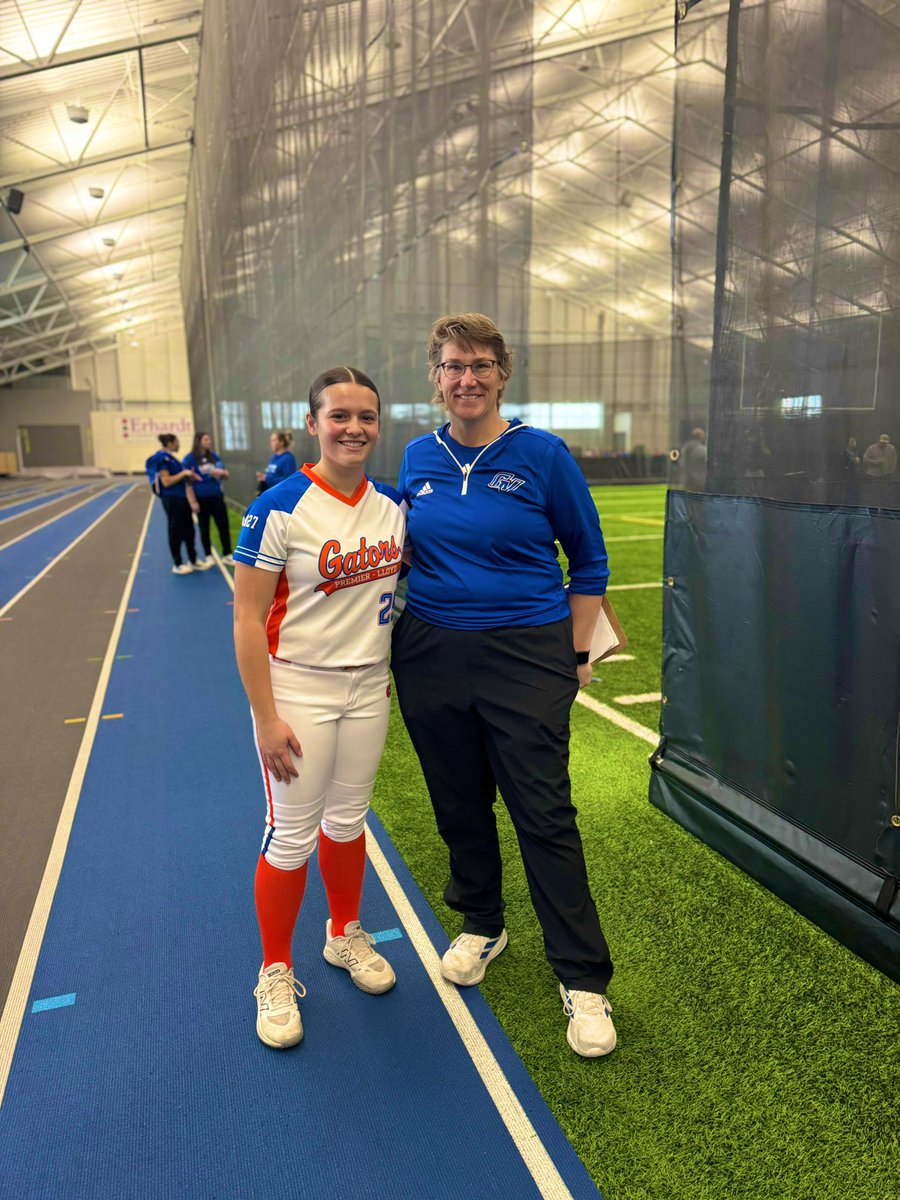 mrobbins2027's tweet photo. I had a great time at the @GVSUSoftball camp today! Thank you @Mcwhiff438 @coachjen_gvsu @CoachA_A_Ron and all the players for hosting such an awesome camp!
@GatorsKetelhut https://t.co/ekQQpNB80V