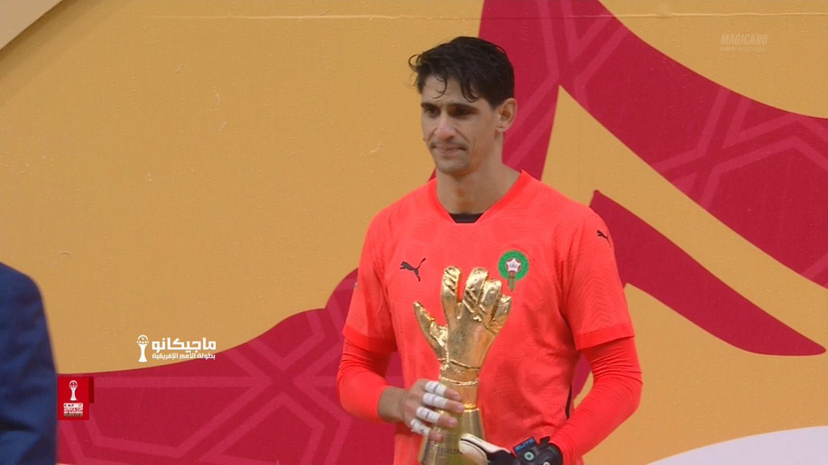 majed_alshibani's tweet image. ياسين بونو رسميا أفضل حارس في بطولة أمم افريقيا

مستحقة والله يابو اسحاق

طوال البطولة دخل مرماه هدفين واحد في المجموعات وواحد الليلة

10 تصديات
8 منها من داخل منطقة الجزاء
وشال ركلتين ترجيح في نصف النهائي

مستحقة يابطل وهاردلك اللقب
تعوضها مع الهلال بحول الله