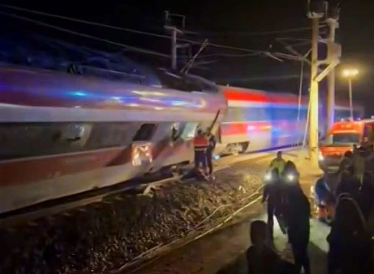 Mis condolencias y mi solidaridad con las familias de las personas que han perdido la vida en el trágico accidente ferroviario ocurrido hoy en Adamuz (Córdoba), así como con quienes sufren heridas e incertidumbre en estos momentos de dolor para todas.