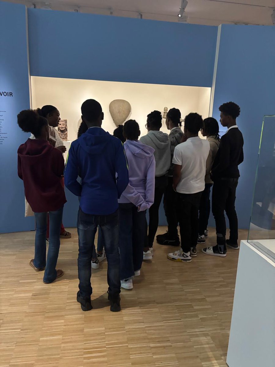 Clg Jacques Roumain tweet media