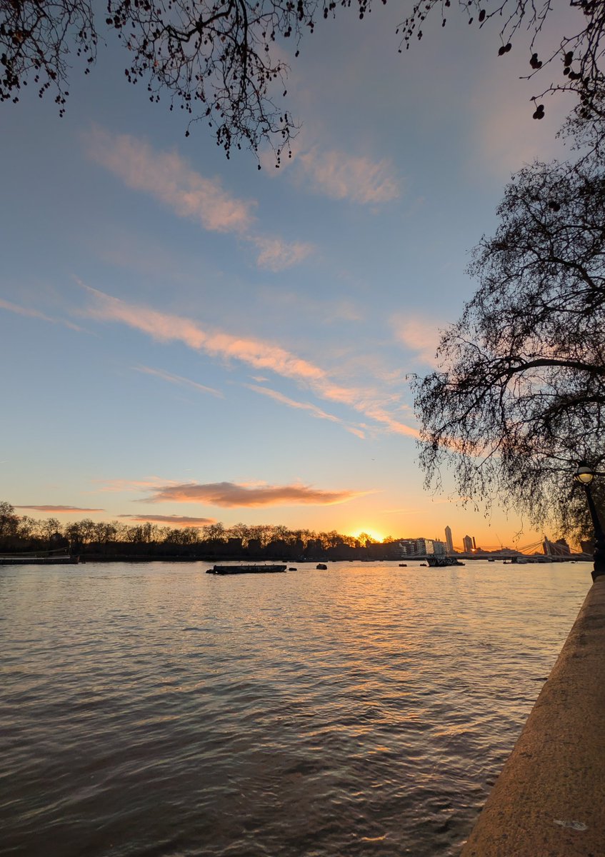 ʙ ᴀ ᴡ ɪ ♔ tweet media