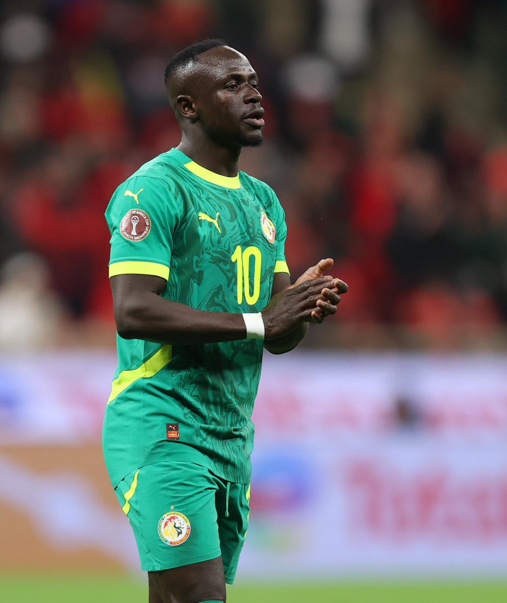 NoteSphere's tweet image. Let's talk about Sadio Mané.

Leader. Veteran. Seen it all, won it all.
On the biggest stage with Senegal in tonight’s AFCON 2025 final, amid questionable refereeing and clear injustice, he stood tall. While his teammates walked into the dressing room in protest, Mané didn't. He…