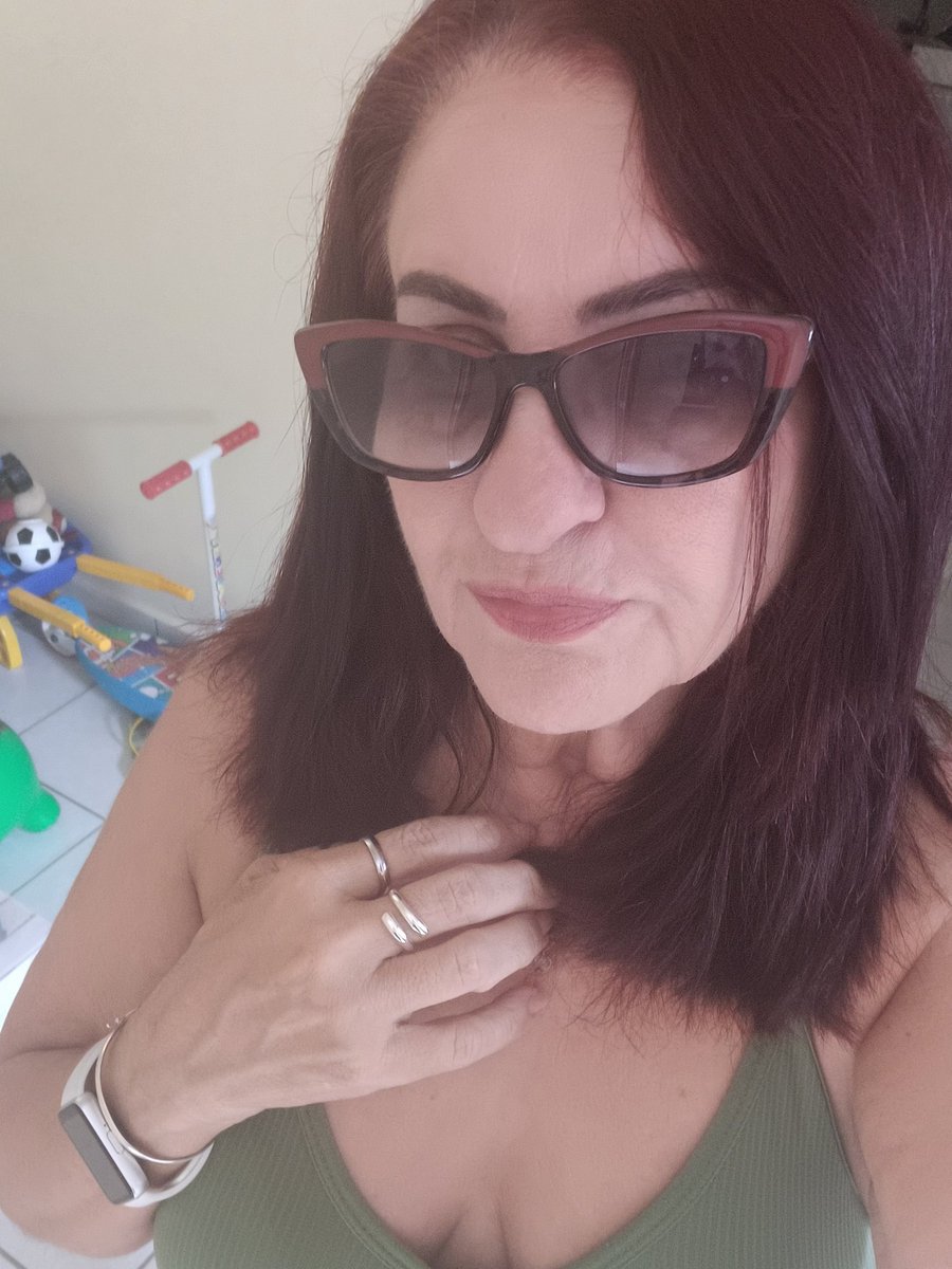 Tô tristinha vem me consolar.
😊