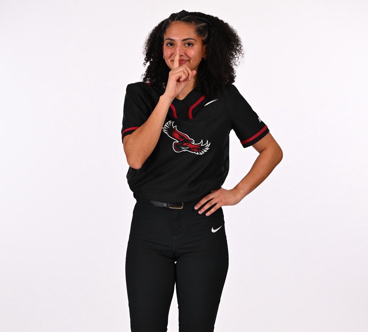 SJUHawks_SB's tweet photo. New Year, New Uni🖤 https://t.co/oooQTf0Cmf
