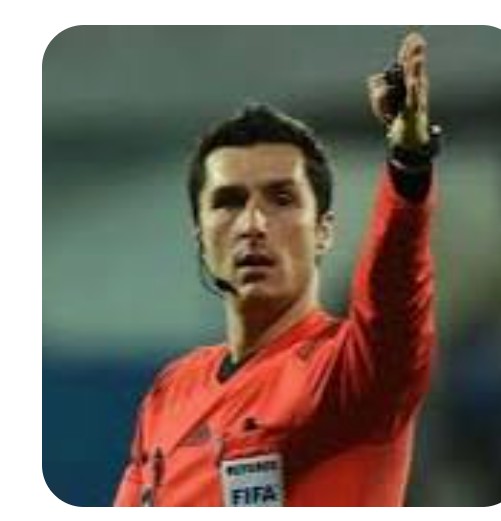 Enquanto o povo está a ver as presidenciais, em Guimarães, depois do VAR não ver dois pênaltis contra o Contumil, lá arranja um contra o Vitoria 5 m do fim. Que puto de assalto. GFDGP. Todos presos era pouco. O VAR??