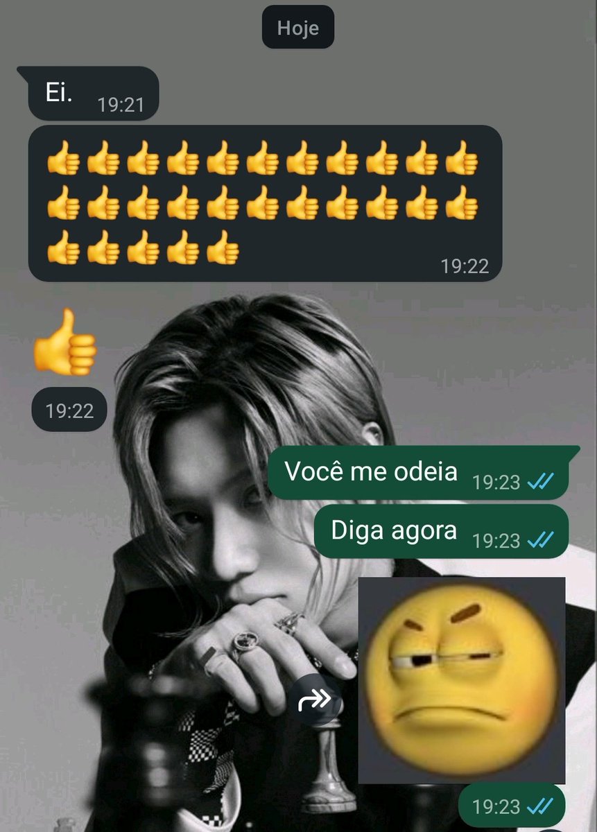chenduiche's tweet photo. Na sexta feira eu disse pro meu chefe que ODEIO o emoji de joinha, ele hoje do nada: https://t.co/fBVcSEWOKG