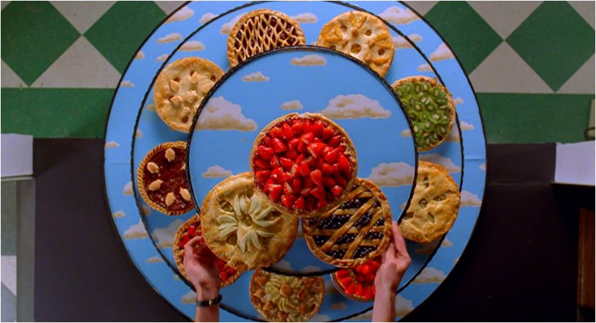 ModernGurlzz's tweet image. i’m watching pushing daisies for the first time and wow… the whimsy