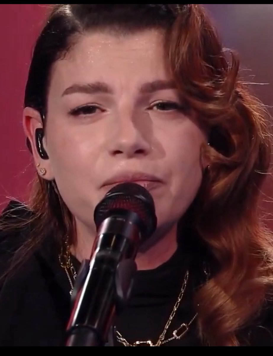 2015 - 2026

é cambiato solo il colore di capelli ❤️