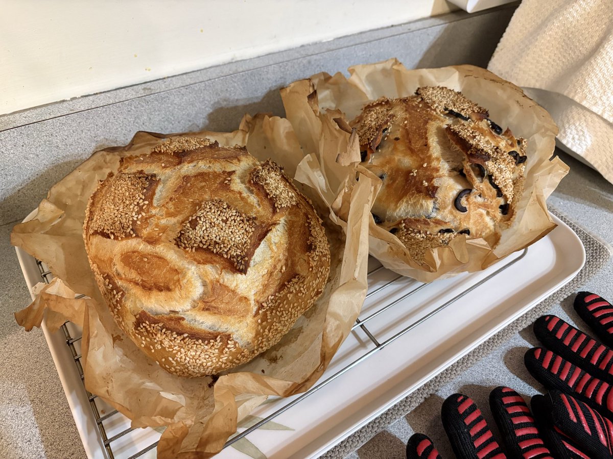 Dad taught me how to make the bread I always love to eat 😋