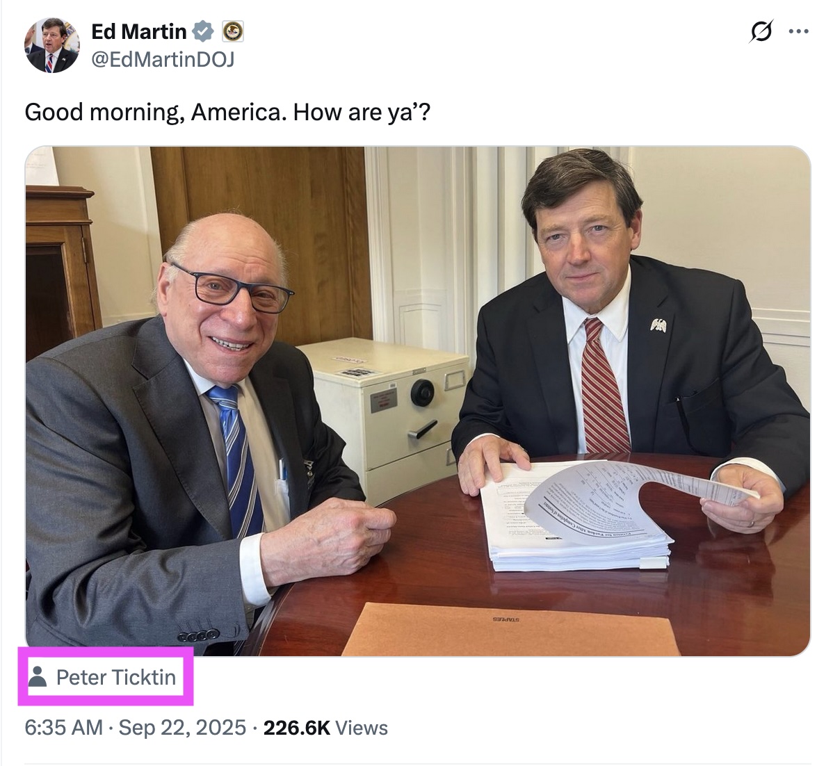 Rasmussen Reports tweet media