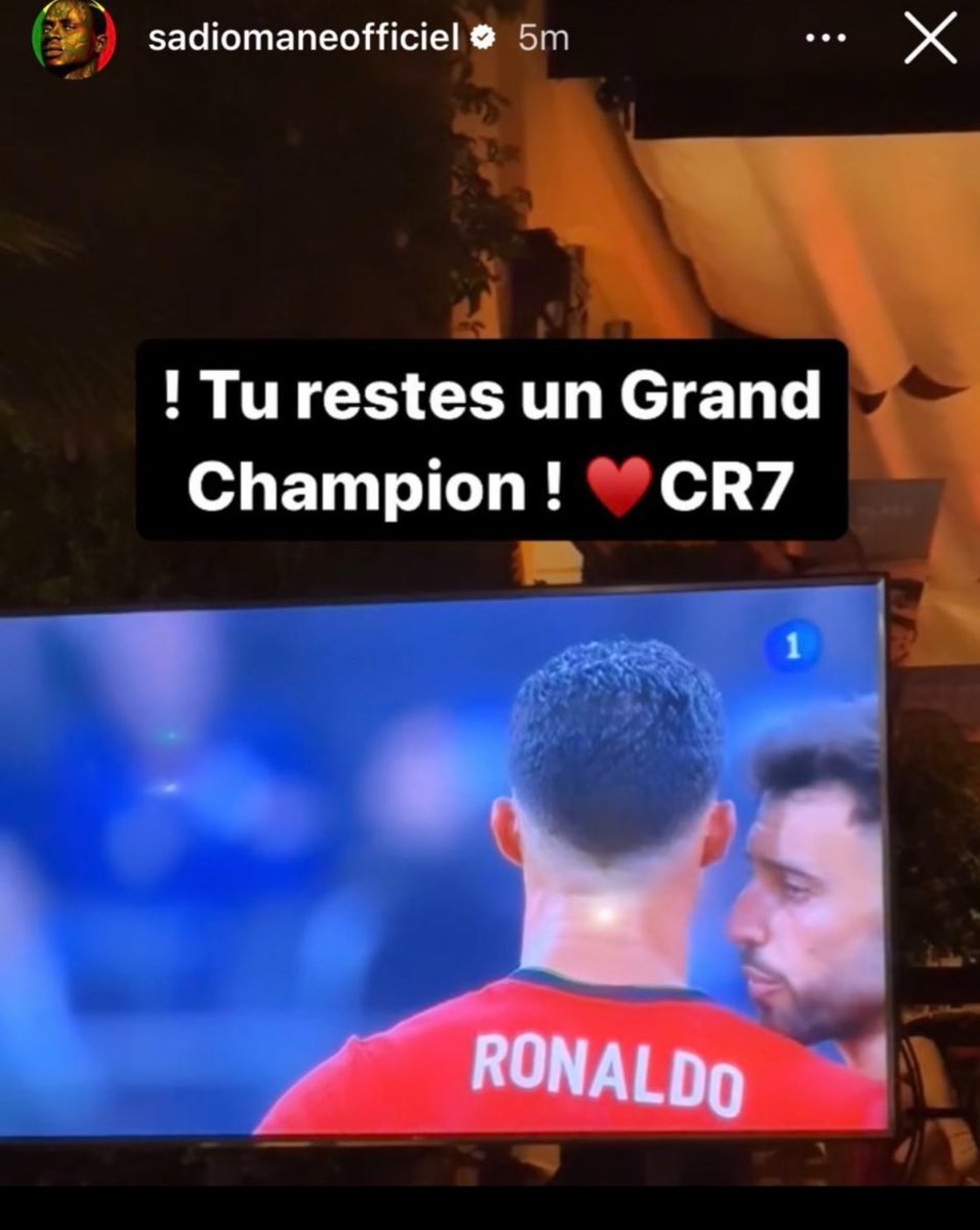 vivaronalldo7's tweet image. ساديو ❤️❤️