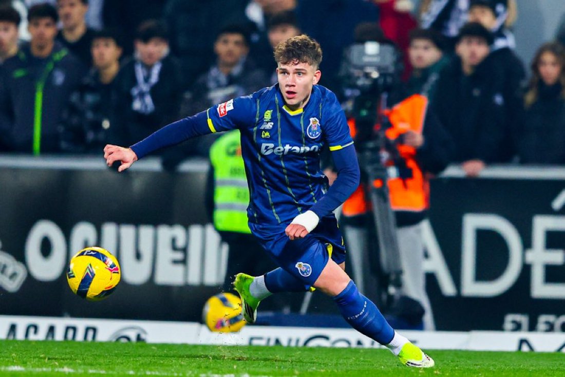 Oskar a fait une super rentrée et le FC Porto a gagné sur un terrain très très compliqué à Guimaraes ! Victoire 1-0 !