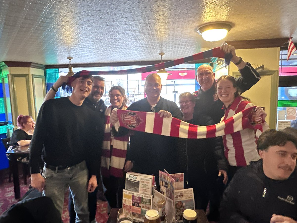 hannah_potts's tweet photo. Crystal Palace fans - the best away fans at SOL this season
 @pinkypalace hope you all enjoyed your day! https://t.co/5KCWvDdVSW