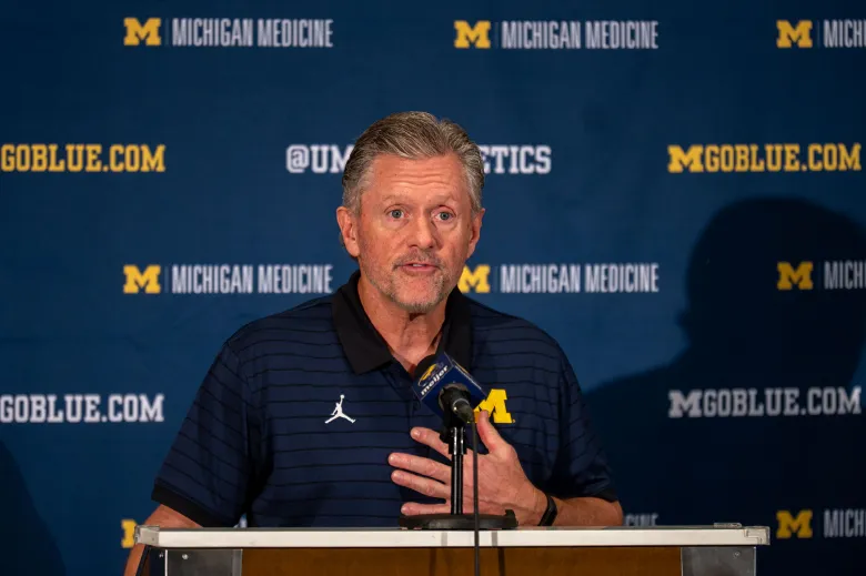 #4 Sidelines - Michigan tweet media