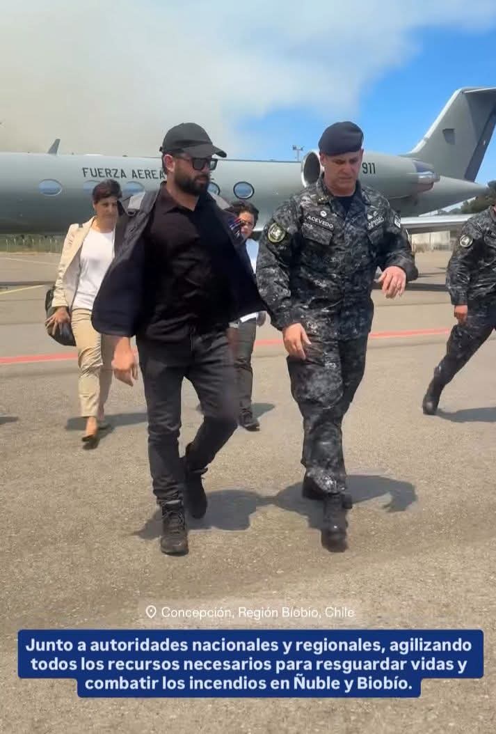 sepulvedamon's tweet image. A la derecha se les fue el internet, saben que boicotearon la ley que busca proteger a los ciudadanos y medio ambiente del cartel del fuego
Pero tienen a todas sus ratas y bots destilando odio y desinformación 
No sigan el juego, hoy lo importante son nuestros compatriotas ❤️