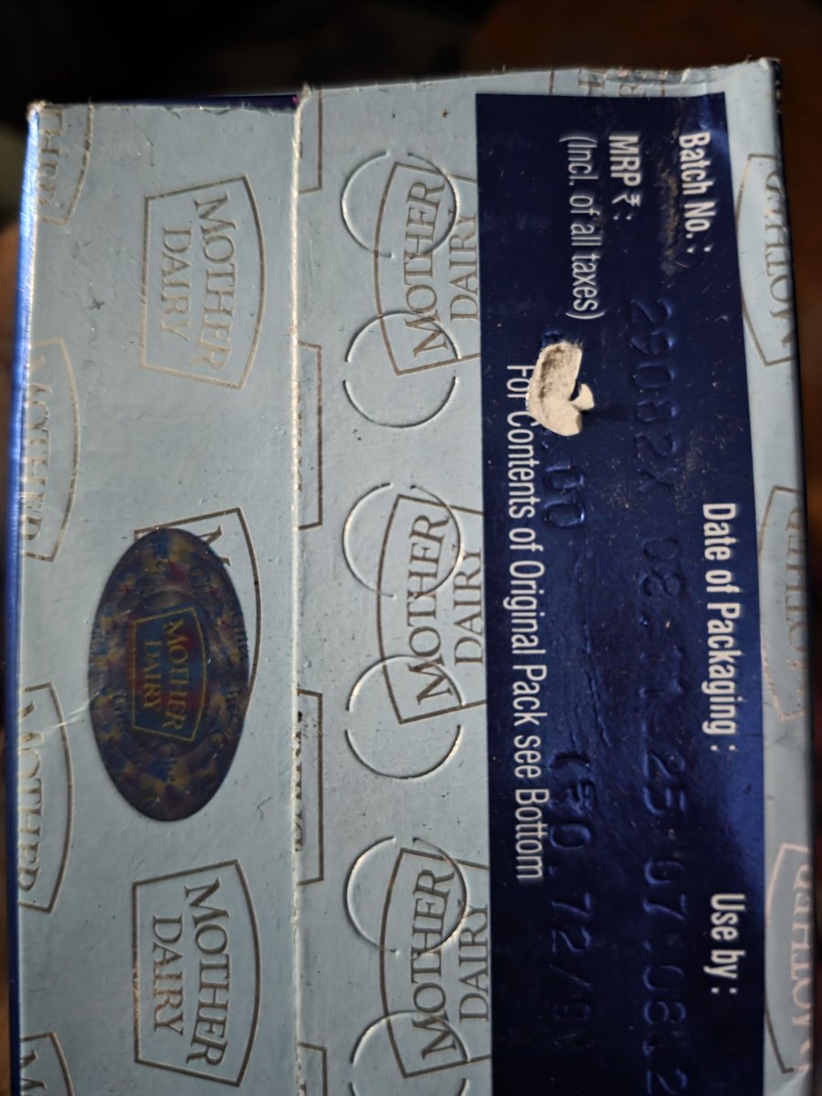 Rj6117's tweet photo. Biggest Scam is Going on @amazonIN app and website where PRODUCTS were sold at Higher Rate than MRP and when customer used to receive the PRODUCT the MRP TAG were already TAMPERED. @jagograhakjago please look into the consern matter asap. Actual MRP IS 645 APROX AND SOLD AT 999 https://t.co/NlpPKTFuh3
