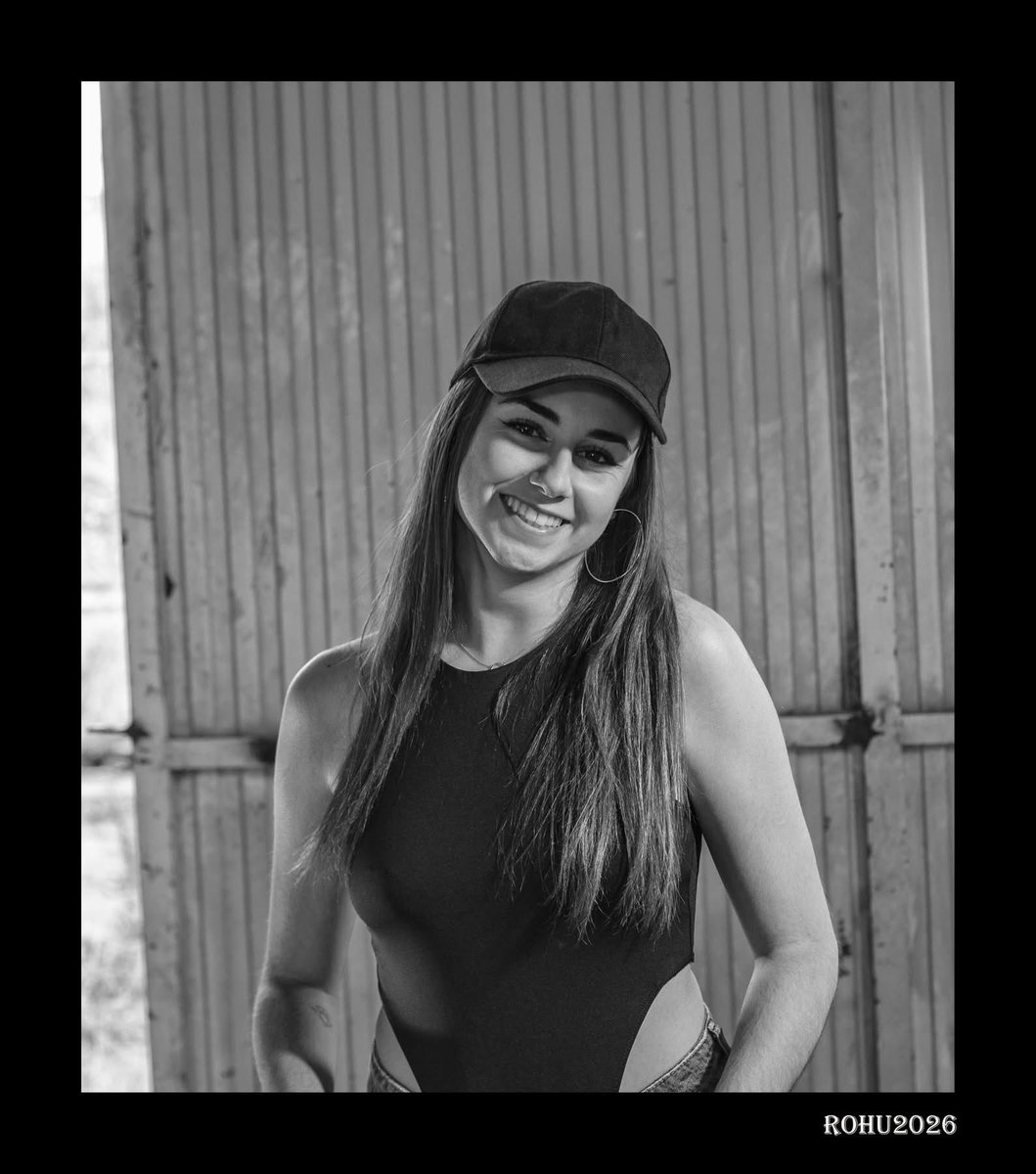 titogote's tweet photo. Sesión Exteriores modelo: @bertitaa07 #blancoynegro #canon550d #GranAmigo #GranCompañero #GranFotografo #godox #womanfashion https://t.co/03lh0MTyQD
