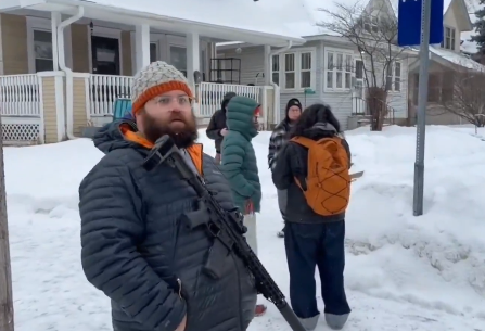 0hour1's tweet image. This man is threatening to murder ICE AGENTS in Minnesota.