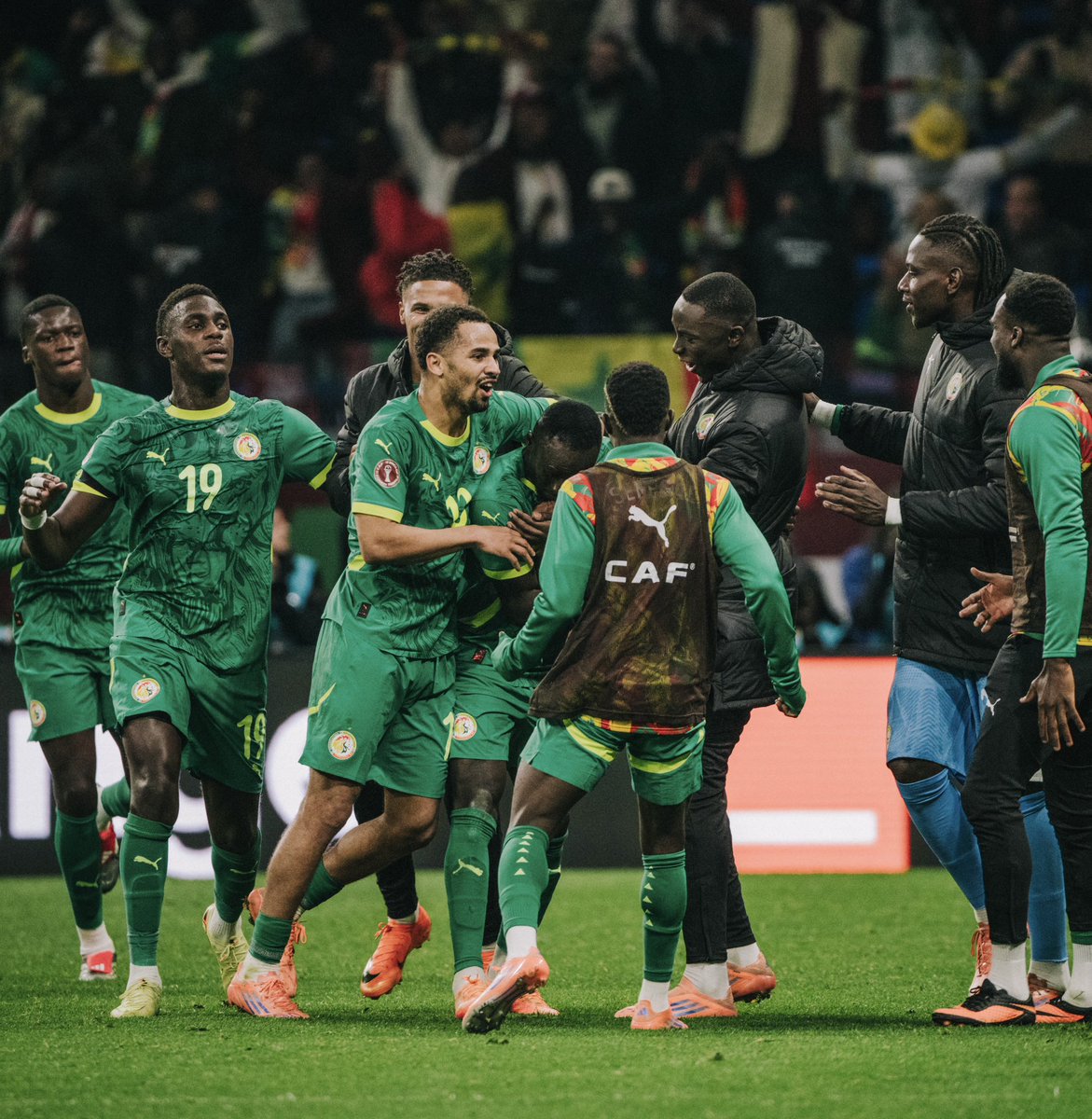 The Lion of Teranga rules the continent! 🦁💛

A massive shoutout to our superstar Sadio Mané on winning the AFCON trophy and the MVP award. From the heart of Riyadh, we celebrate our Champion! 🇸🇳🏆