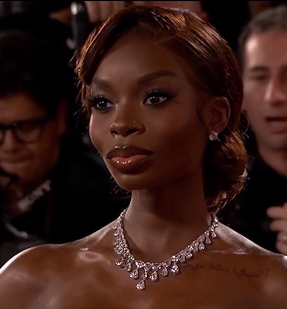 PHANT0MTHIEVE's tweet image. looks like a shot straight out of a movie