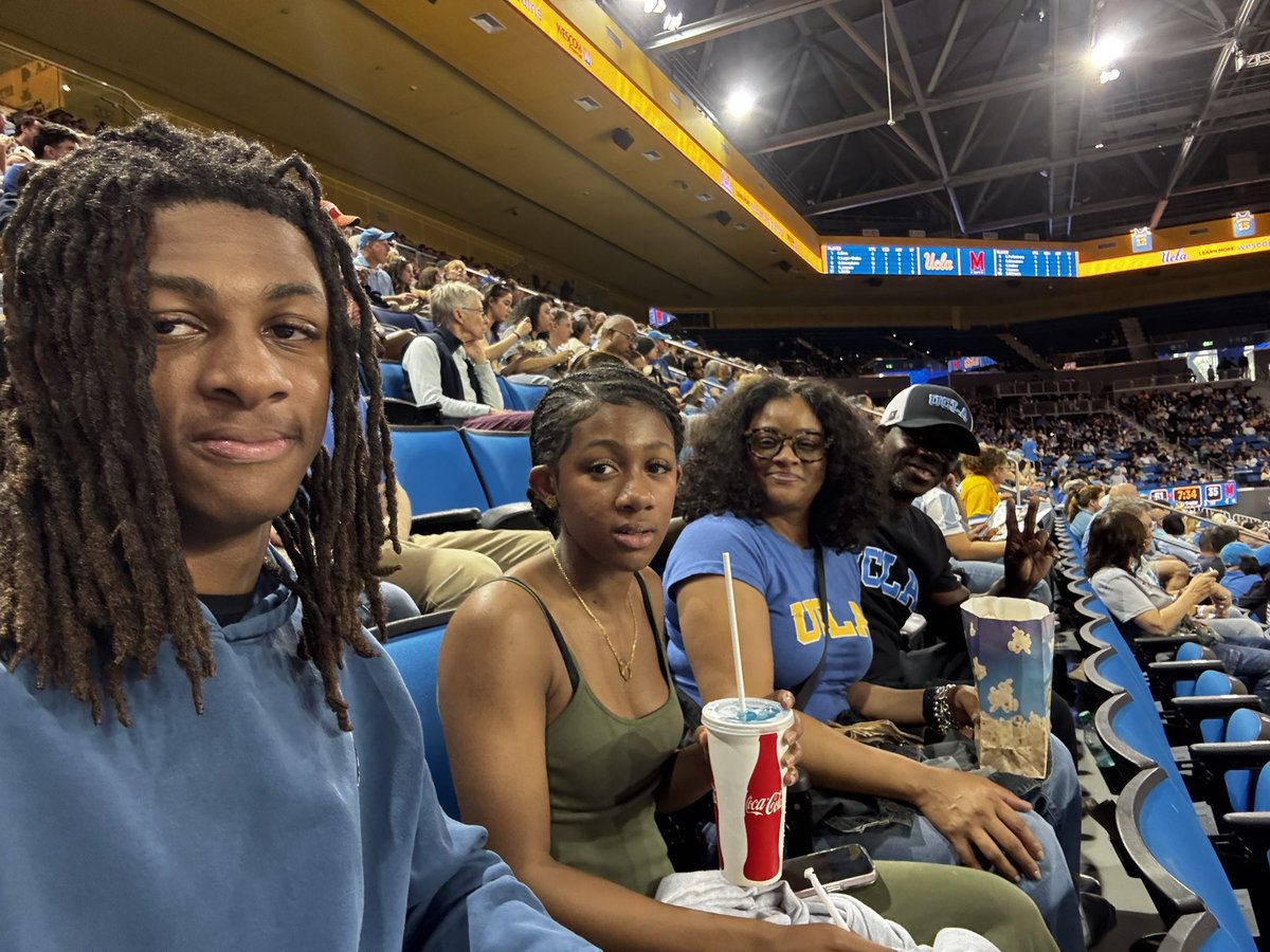shelles08's tweet image. Checked UCLA women’s basketball. 🏀🏀