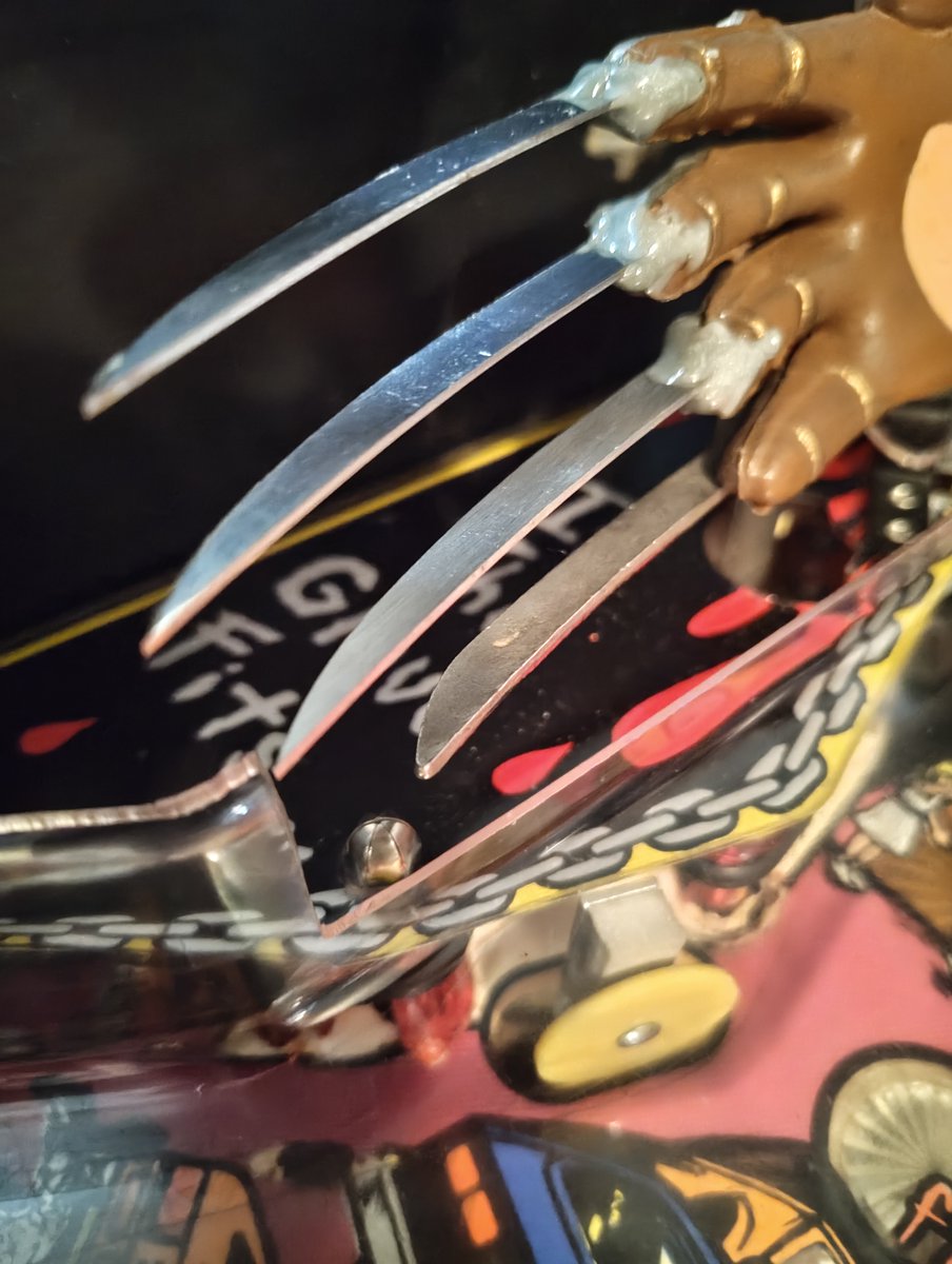 gregcube's tweet image. Put real, razor-sharp blades on my Freddy glove! These bad boys ain't snapping.