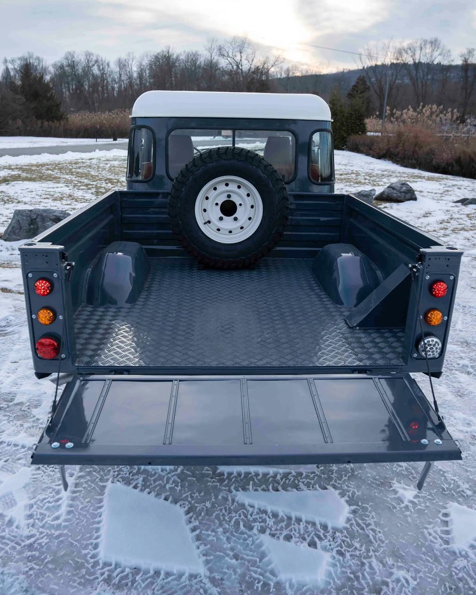 HemmingsNews's tweet photo. 1999 Land Rover Defender 130 High Capacity Pickup, fully restored and turn-key.
Available Now https://t.co/31friyzwRi
#Hemmings #LandRoverDefender130 #DefenderPickup #300Tdi #ClassicDefender #OverlandTruck https://t.co/8PCmEbQDtJ