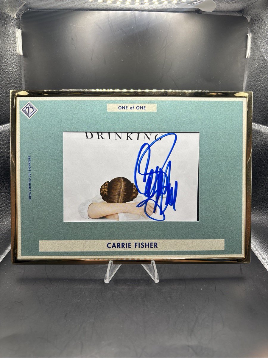 Today's mail day is... slightly inebriated. And also slightly lazy, I can't be bothered to take a new picture, so I'm just using the one from the listing. Sue me!